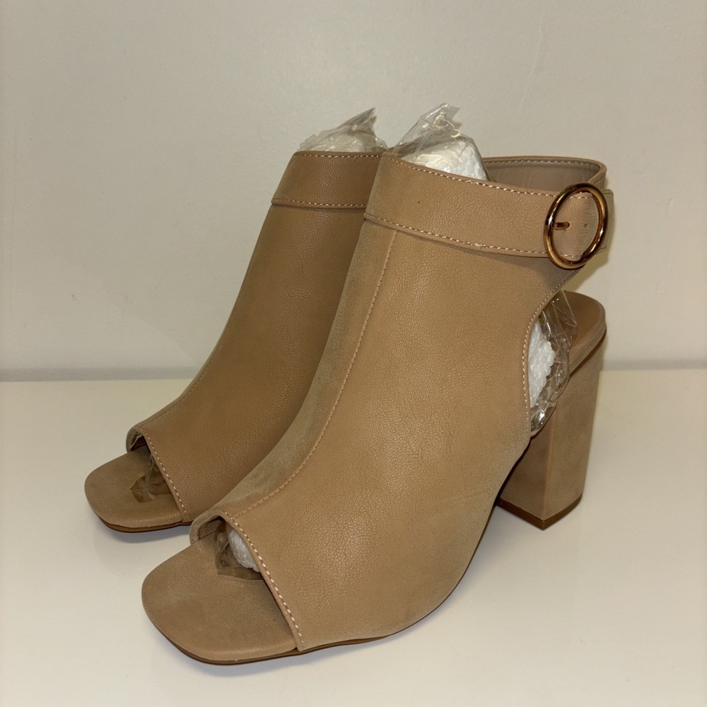 Bamboo Milestone-20 Nudnub Beige Open Toe Block Heel Buckle Booties Women 8.5